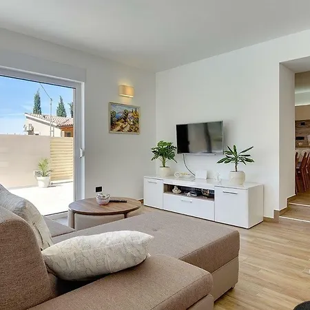 Holiday home Granny House Medulin